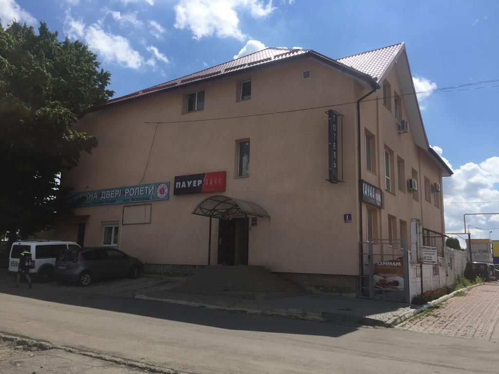 Power House Hotel Lutsk Exterior photo